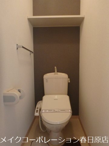 トイレ　写真は同型タイプ