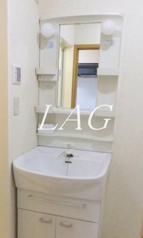 洗面設備　独立洗面台です。