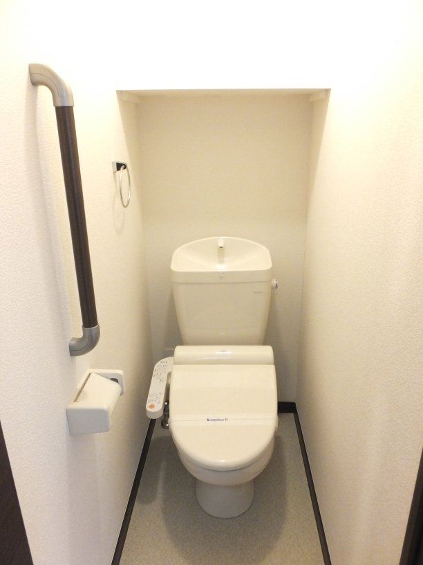 トイレ　自宅にもあると嬉しい温水洗浄便座