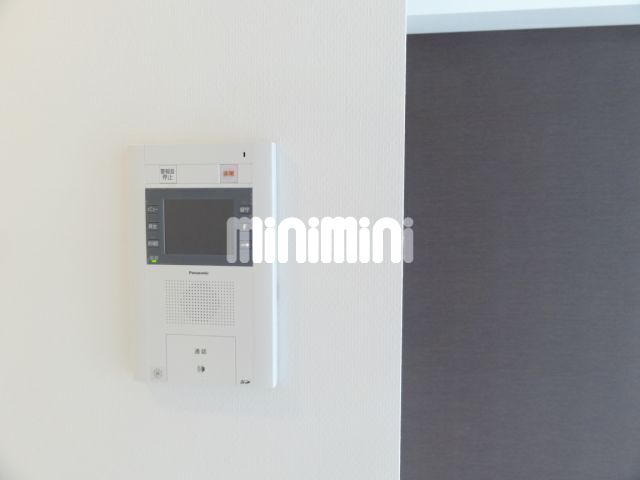 その他設備　白基調の明るい洋室です。