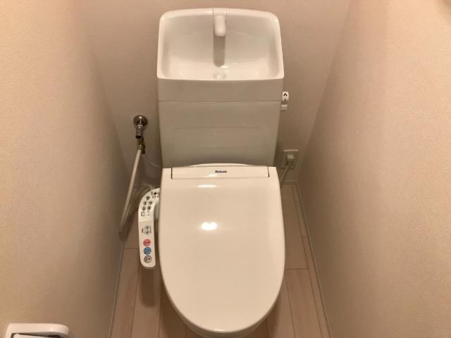 トイレ　シャワー付トイレ