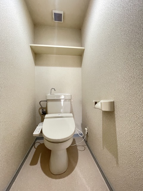 トイレ　別号室の写真です