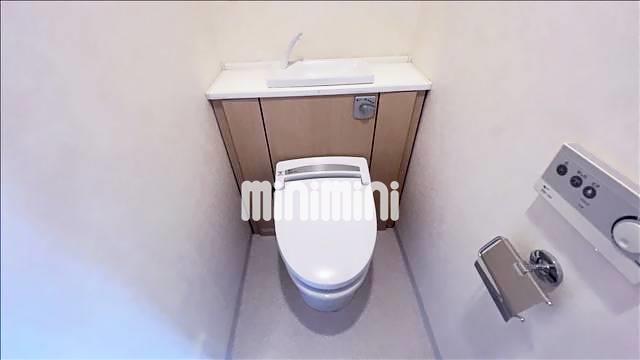 トイレ　ウォシュレット付きトイレです