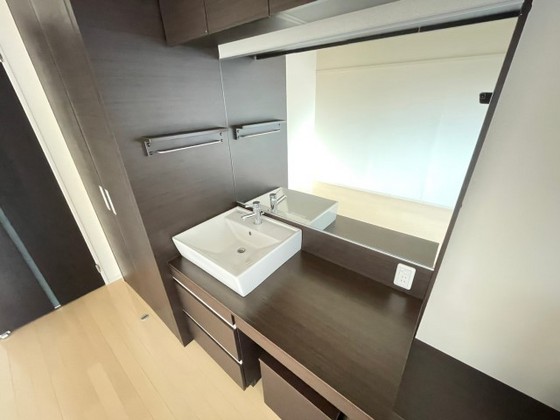 洗面設備　※別部屋の写真です