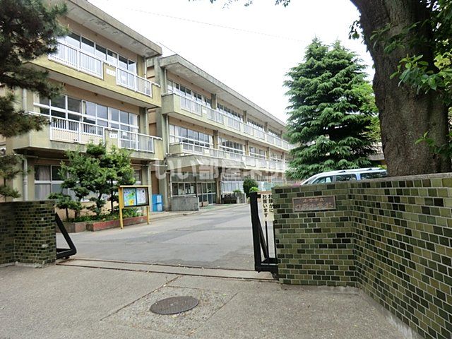 小学校　千葉市立作新小学校（小学校）まで535m