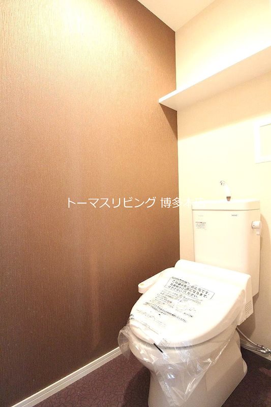 トイレ　※別号室の参考写真になります。