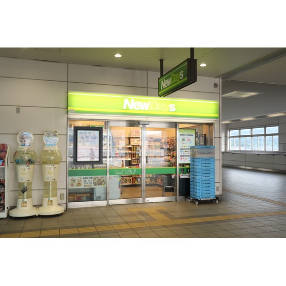 コンビニ　ニューデイズミニ篠ノ井１号（コンビニ）まで620m