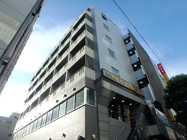 建物外観　地上８階建てＳＲＣ造