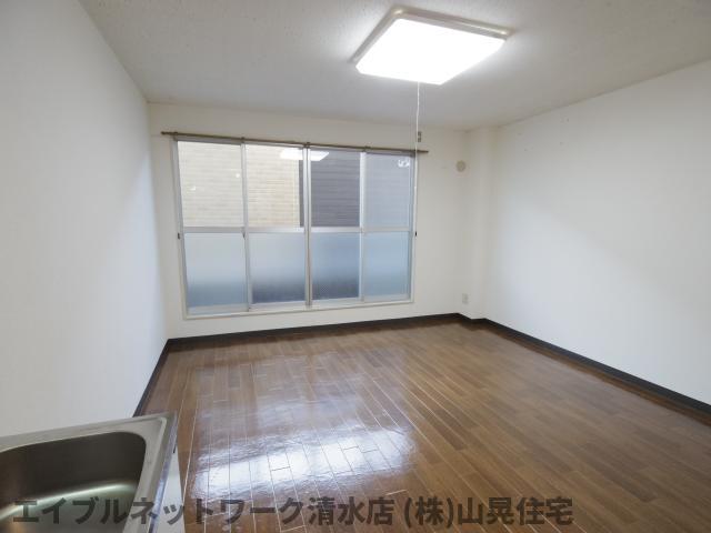 居室・リビング　ゆったりとした居間です