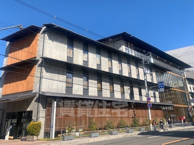 役所　上京区役所（役所）まで1598m