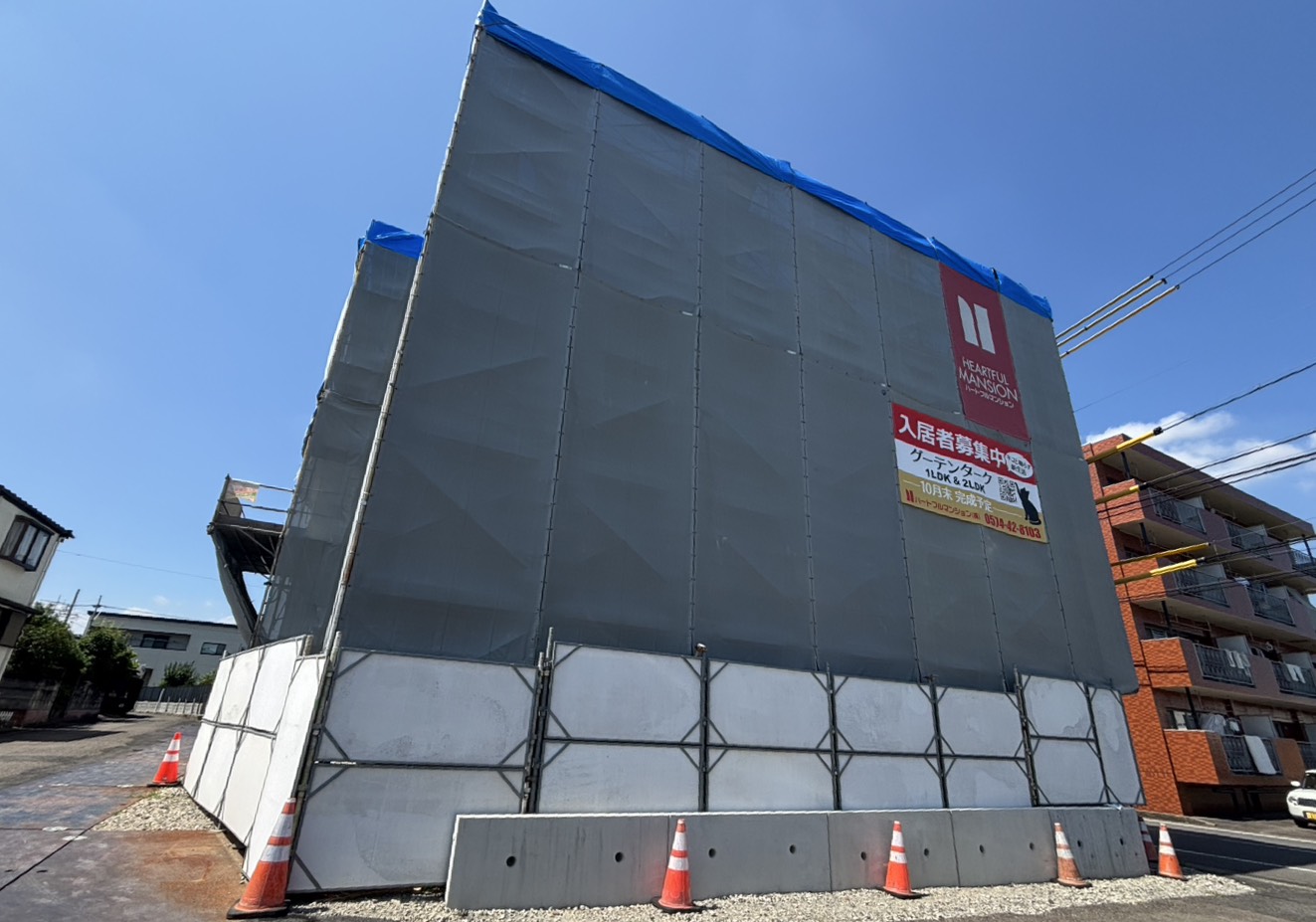 建物外観　建設中