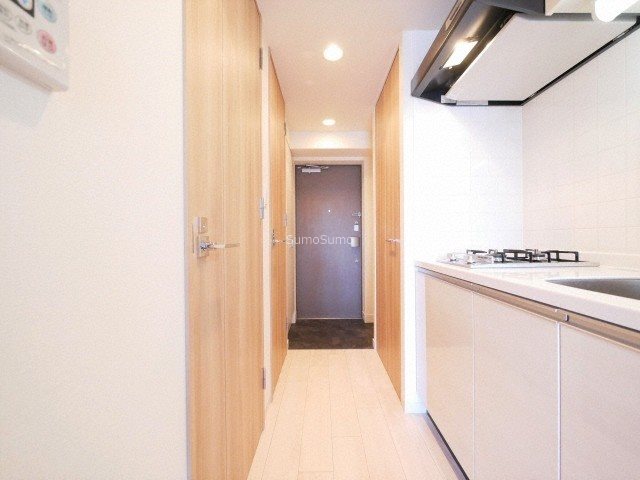 プレサンス北浜パレスの玄関写真