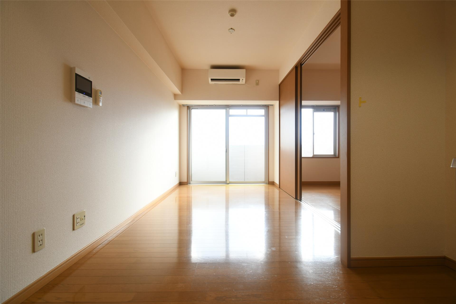 RJR南福岡の居間写真