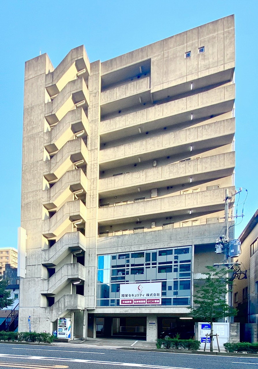 鹿児島市柳町のマンションの建物外観