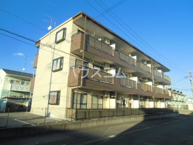 掛川市下垂木のマンションの建物外観