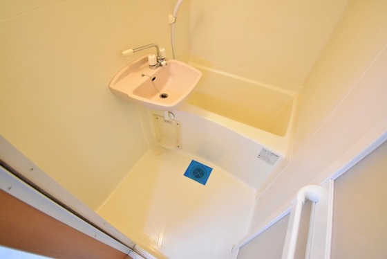 バス・シャワールーム　※別号室の写真です