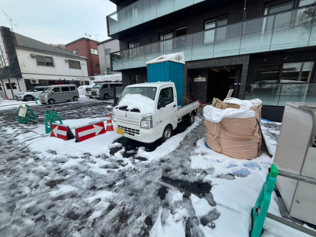 【Bambino山の手の駐車場】