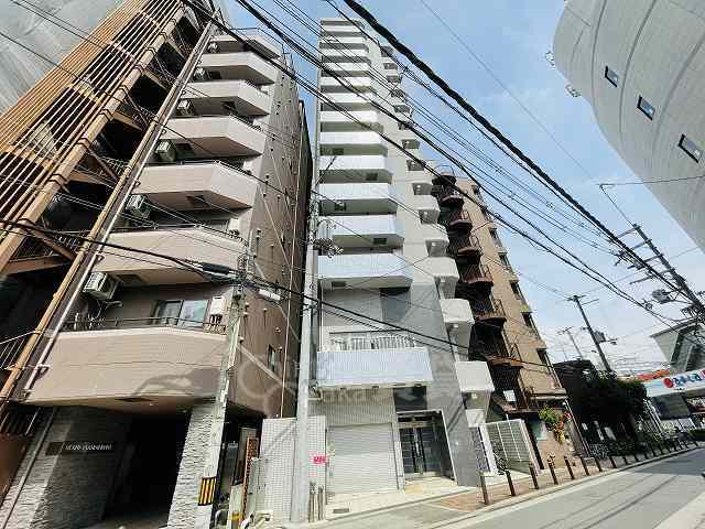 大阪市福島区海老江のマンションの建物外観