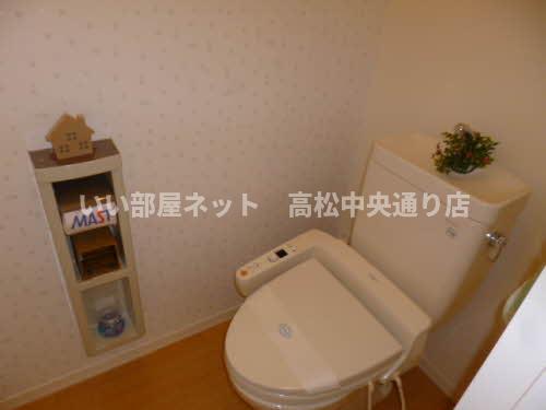 【ディライフル B棟のトイレ】