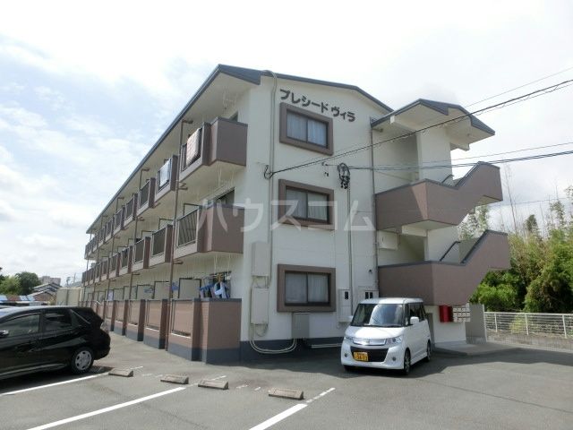 浜松市中央区上石田町のマンションの建物外観