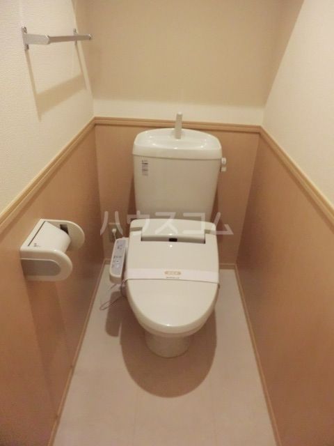 【八千代市萱田のアパートのトイレ】