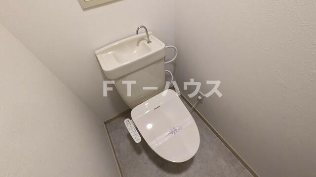 【コネクトエステート９のトイレ】