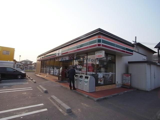 コンビニ　セブンイレブン羽島竹鼻町蜂尻店（コンビニ）まで1214m