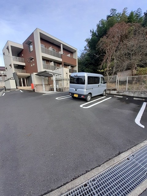 【クレアール野瀬　Ｂの駐車場】