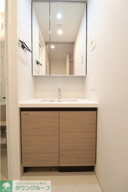 【新宿区愛住町のマンションの洗面設備】