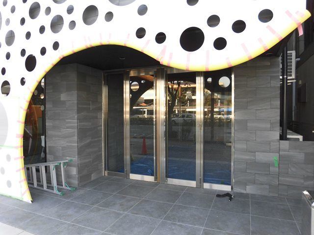 エントランス　お部屋へはこちらからどうぞ