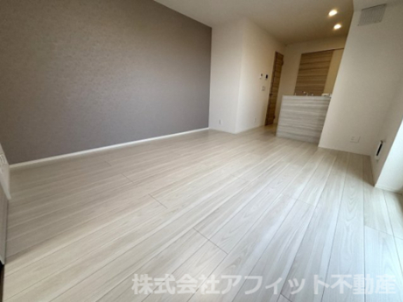 居室・リビング　LDK12.7帖