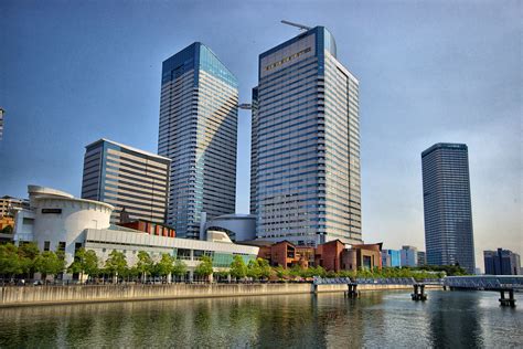 ショッピングセンター　晴海トリトン（ショッピングセンター）まで605m