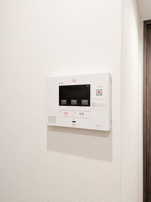 セキュリティ　来訪者の姿が確認できます。