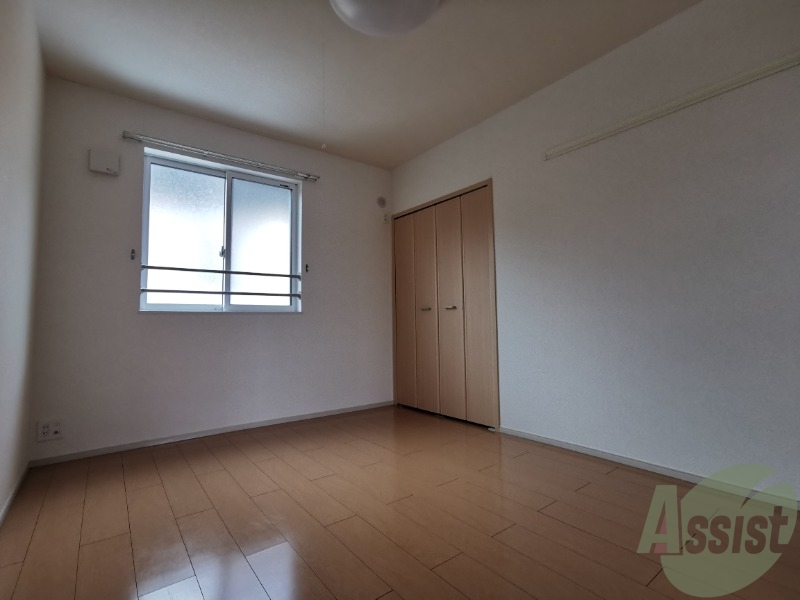 その他部屋・スペース　６帖の洋室です。落ち着いた雰囲気がありますね。