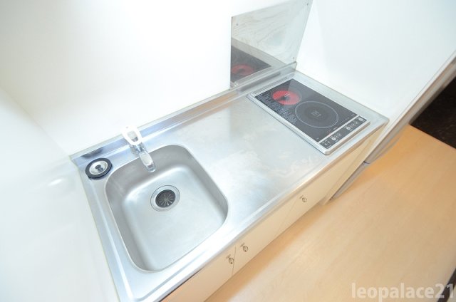 キッチン　備品や設備仕様は号室等により異なります現地をご確認下さい。