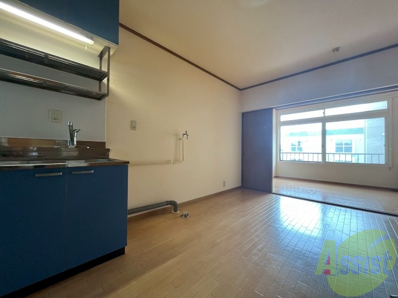 居室・リビング　広くてキレイなお部屋が広がっていて、充実した生活が送れそう。