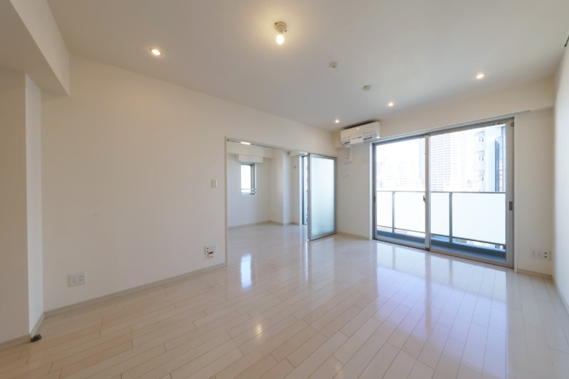 居室・リビング　１０帖のリビングダイニング