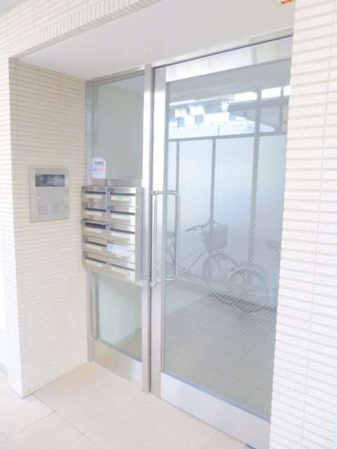 エントランス　オートロック付エントランス