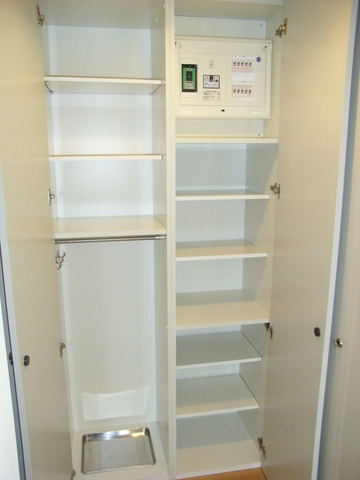 玄関　収納たっぷり可能なシューズＢＯＸ♪