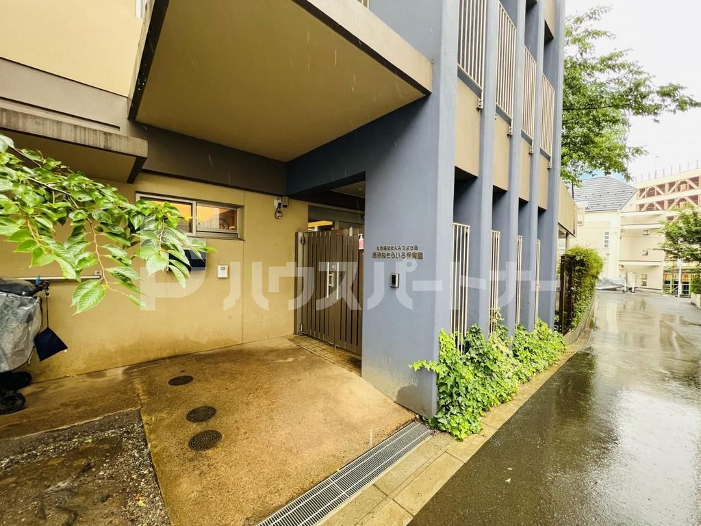 幼稚園・保育園　西池袋そらいろ保育園（幼稚園・保育園）まで390m