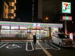 コンビニ　セブンイレブン大阪東中浜8丁目店（コンビニ）まで40m