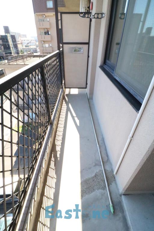 その他　朝日が入ってくるバルコニー