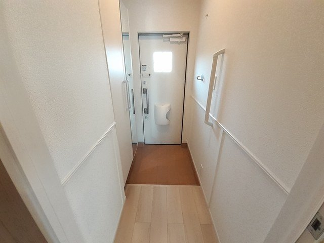 玄関　落ち着いた玄関です