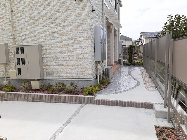 エントランス　清潔なエントランスです