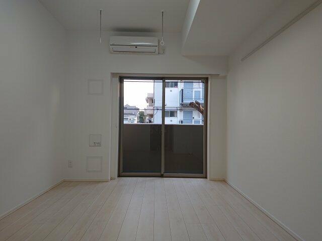 居室・リビング　?