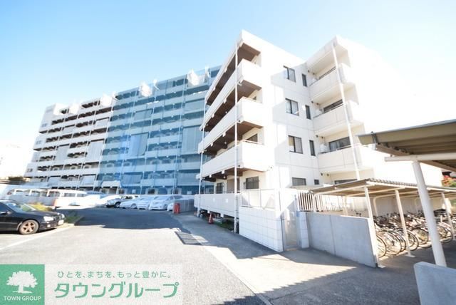 建物外観　オートロックエレベーター付き鉄筋コン造マンション