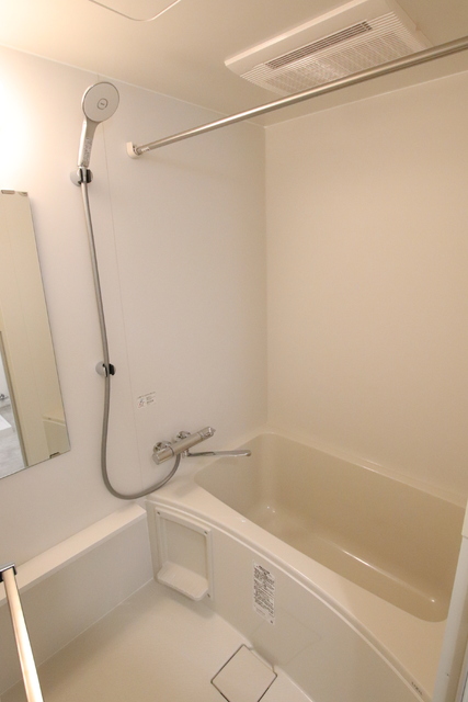 バス・シャワールーム　※別室参考写真。浴室　浴室乾燥機付き