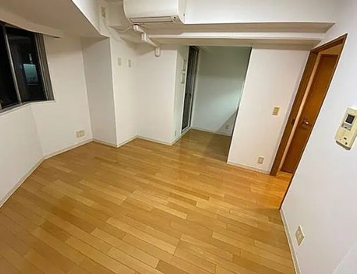 居室・リビング　写真は同タイプ住居です。
