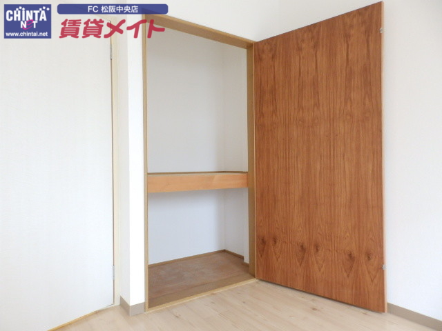 収納　同型の別部屋写真です。