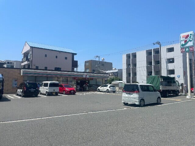 コンビニ　セブンイレブン大阪諏訪3丁目店（コンビニ）まで257m